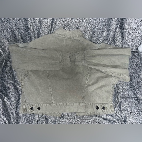 Cropped American Eagle corduroy jacket - Picture 2 of 2